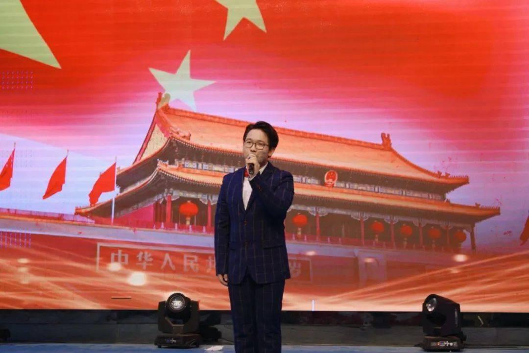 U深度怎样装系统社区-分享、交流、成长!